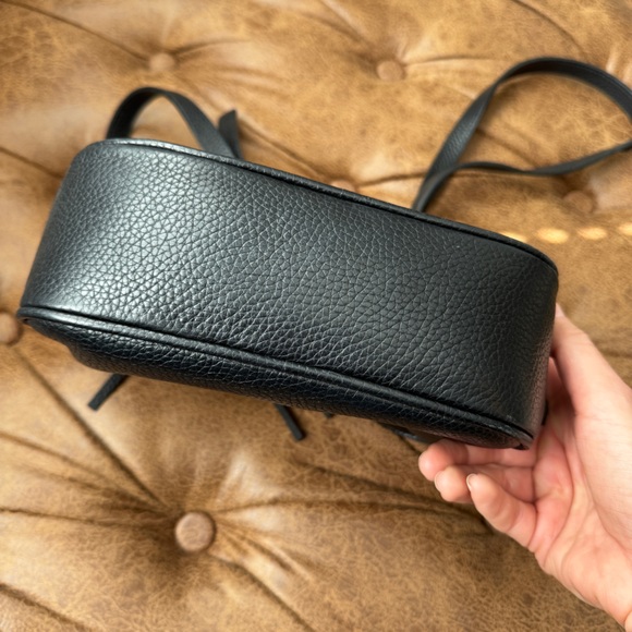 Gucci SOHO discontinued CrossBody. Authentic - Picture 4 of 11